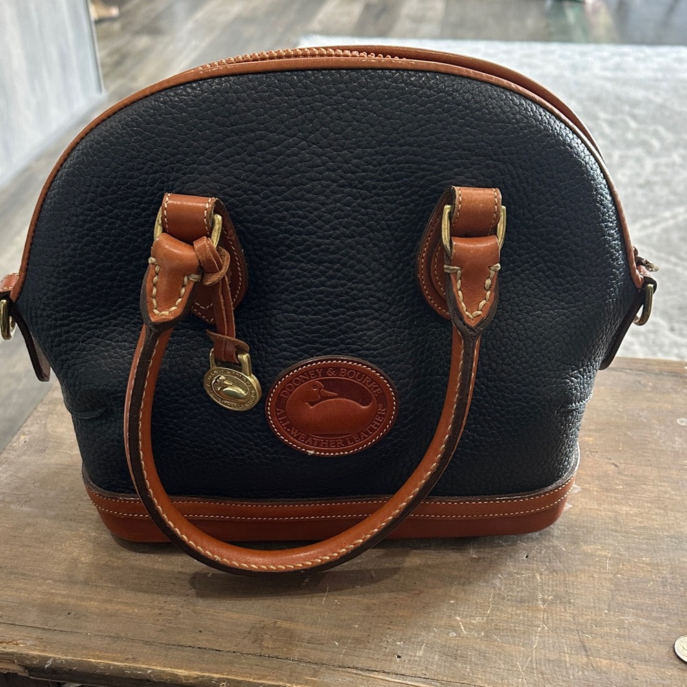 Dooney & Bourke Hand Bag
